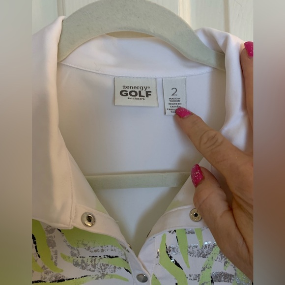 Chico’s RARE silver foil & lime golf blouse lightweight sz 2 (12-14) - Picture 3 of 6